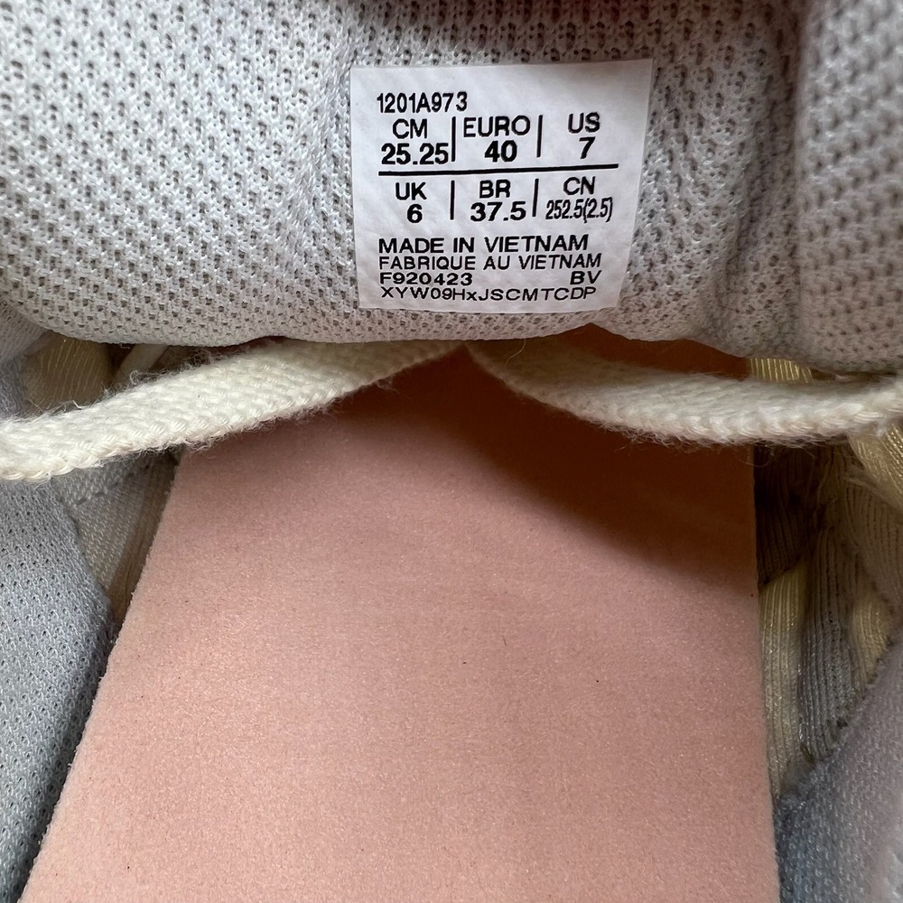 Asics Gel-1130 Men's Size 7 Cream Carbon Mesh Running Shoes Sneakers 1201A973 - Picture 9 of 10